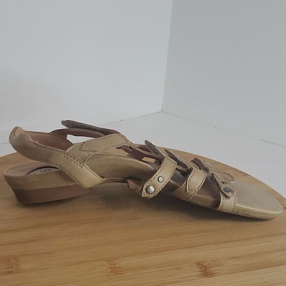 abeo B.I.O. System Sloane Leather Flat Sandals Tan Size 9N - Picture 11 of 11